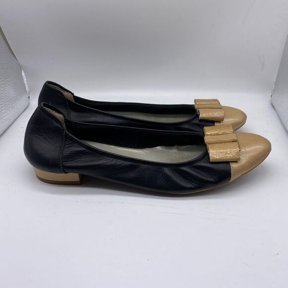 Sabrinas Black and Tan Leather Pointed Toe Flat Size 38 - Picture 1 of 10